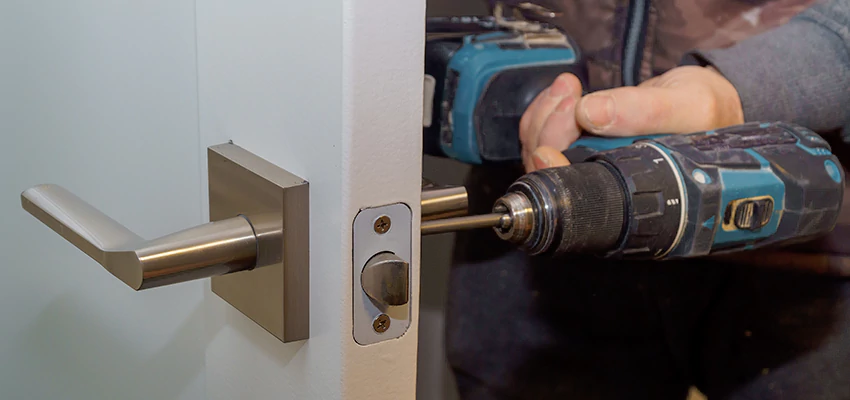 Broken Door Handle Lock Repair in Camarillo, California